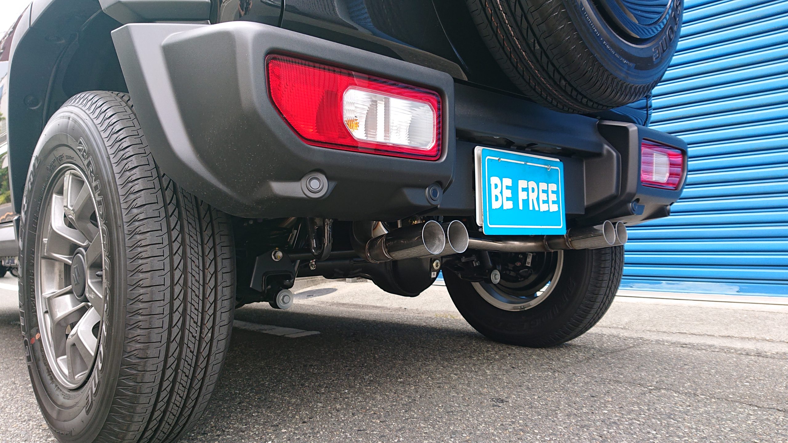 JC74W ジムニー ノマド オールステンレスマフラー 左右4本出し